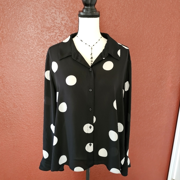 Black and White Polka Dot Women's Top - Picture 1 of 8
